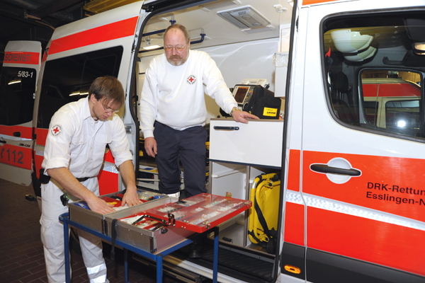 Reportage Nachtarbeiter f¸r teckbote rettungsdienst Kirchheim