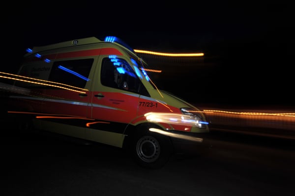 Frei Fahrt für den Rettungsdienst in Aurich. Symbolfoto: Markus Brändli