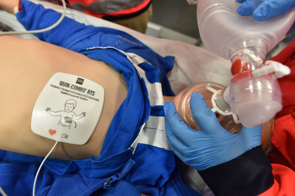 AED, Defibrillator, Kindernotarzt, Reanimation Richtlinien