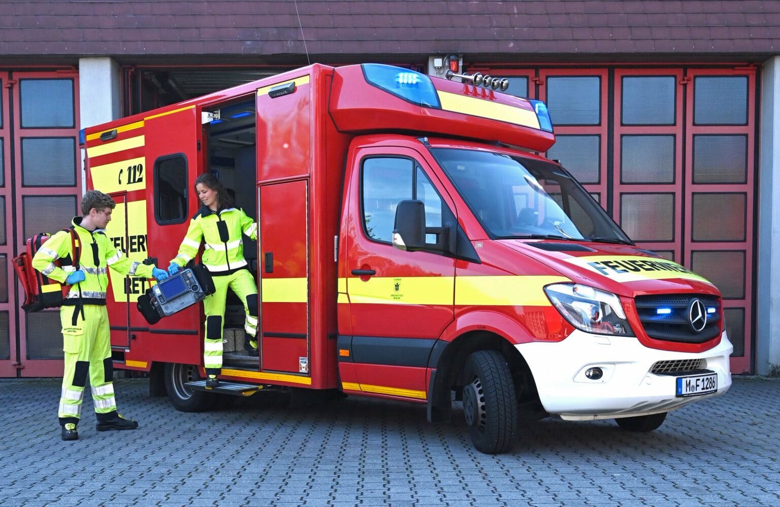 Ausbildung neuer Notfallsanitäter hat begonnen rettungsdienst.de